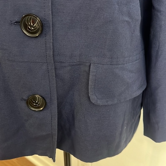 Kasper Navy Linen Blend Plus Size Blazer w/Large Buttons, Sz. 14. - Picture 3 of 10